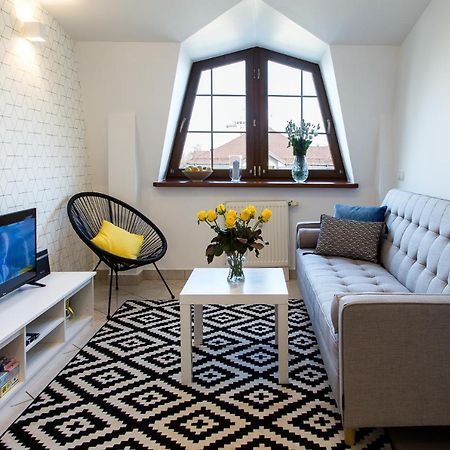 ブィドゴシュチュApartament Bianco Nero Pod Jasna Gora, Bezplatny Parking, Teren Ogrodzony.アパートメント エクステリア 写真